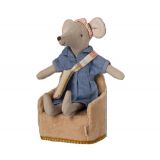 Fåtölj till dockhus Puderrosa